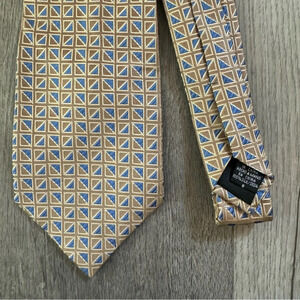 Crazy Horse by Liz Claiborne silk tie